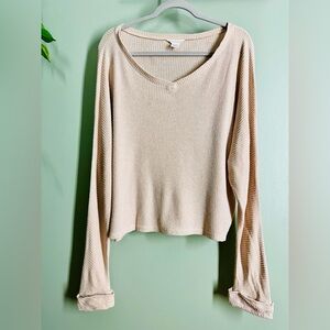 Caslon V-Neck oversized ribbed shirt. Size small.